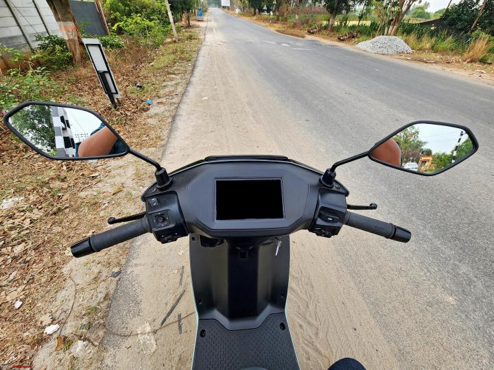 2024 Ather Rizta Review : 5 Pros & 4 Cons 