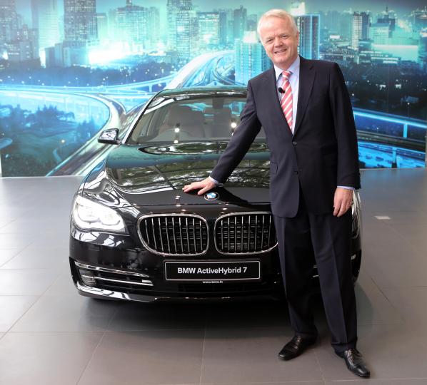 BMW ActiveHybrid 7 launched in India at Rs. 1.35 crore 
