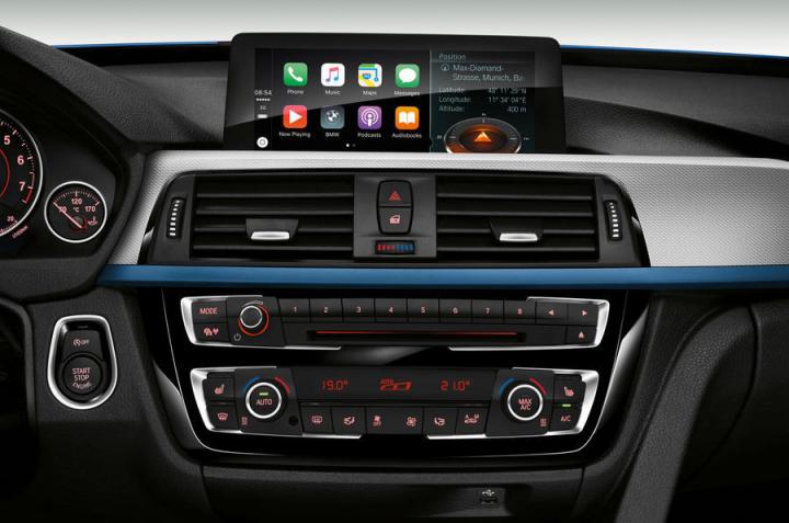 UK and US: BMW removes Apple CarPlay subscription fees 