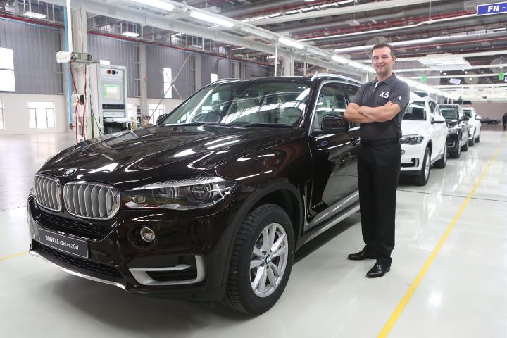 BMW rolls out X5 from Chennai plant 