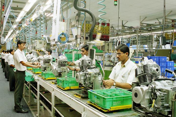 Bajaj Auto moves production of Pulsar to Aurangabad factory 