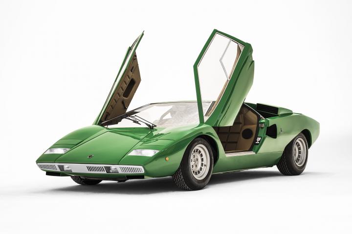 See how the iconic Countach inspires modern Lamborghinis 