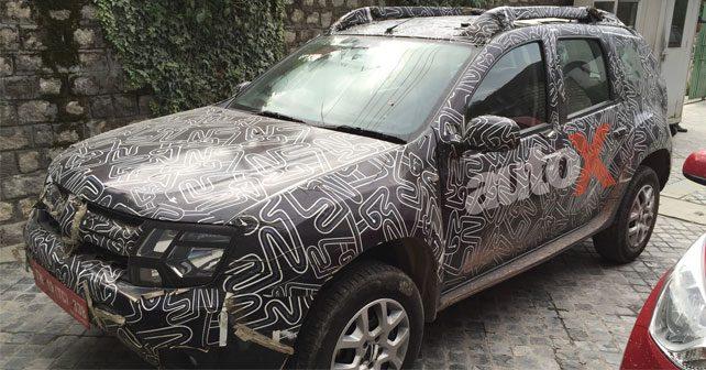 Renault Duster facelift with automatic transmission spied 