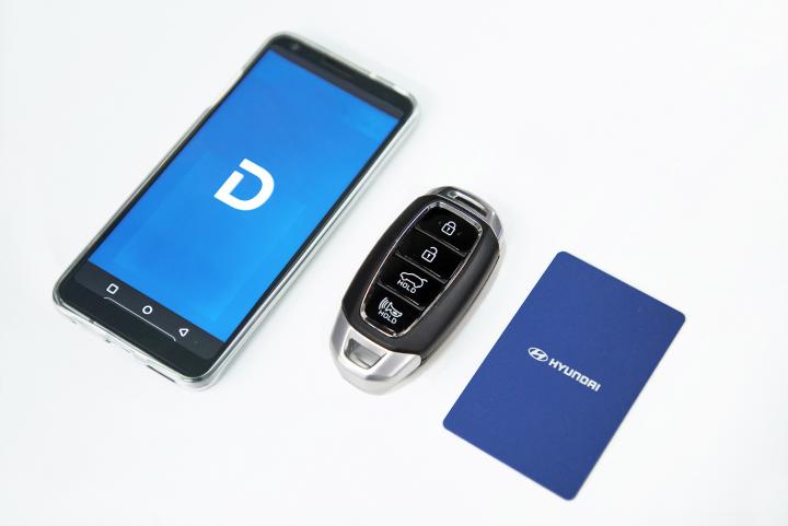 Hyundai showcases Smartphone-based Digital Key 