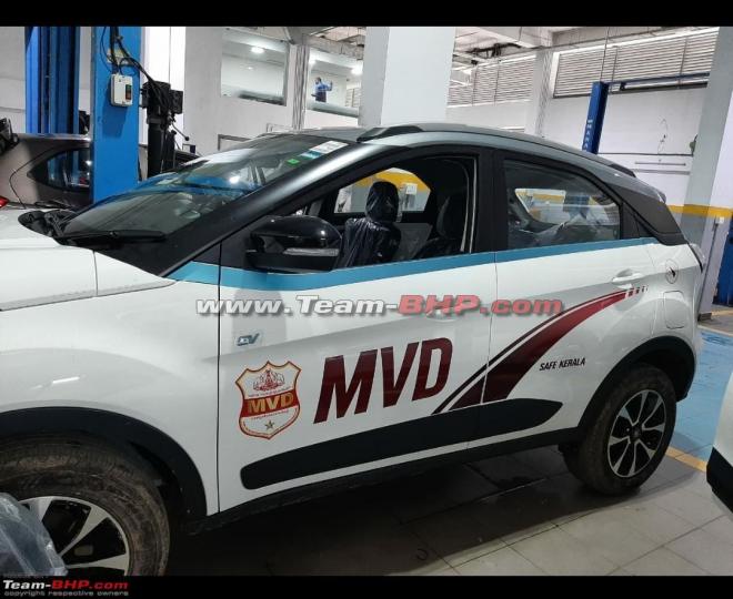 ദേ എംവിഐ, ആദ്യം പരുങ്ങി; സമ്മാനം കണ്ടപ്പോൾ മുഖം തെളിഞ്ഞു | Kerala Motor  Vehicle Department Fine Online | Kerala Motor Vehicle Department Licence  Renewal Online | Kerala Motor Vehicle Department License ...