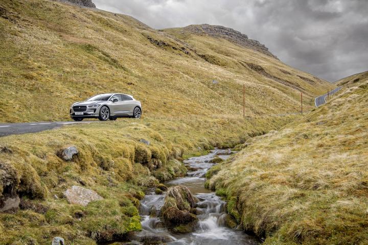 Jaguar I-Pace completes 'Everesting' challenge on one charge 