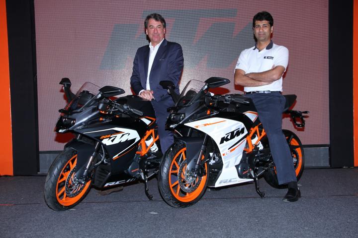 KTM RC 390 and RC 200 launched in India 