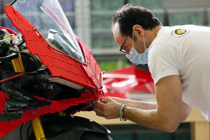 Lego is making a Ducati Panigale V4 R that you don't have to be a racer to  enjoy - CNET