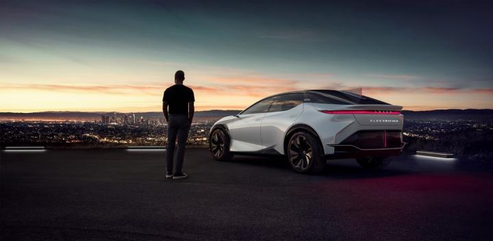 Lexus to launch its first plug-in hybrid & EV by 2022 
