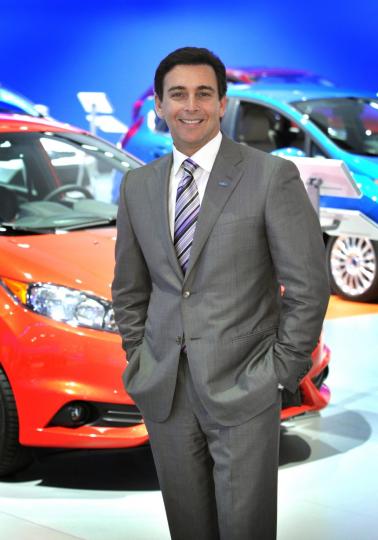 Mark Fields to succeed Alan Mulally as Ford CEO 
