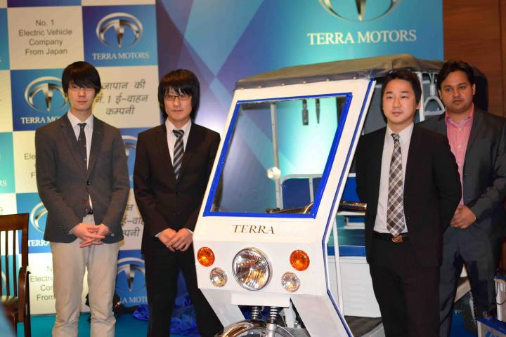 Terra Motors Y4Alfa e-rick & battery launched in India 