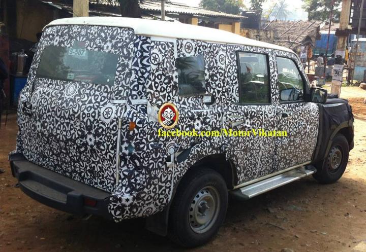 Mahindra Scorpio facelift interiors spied 