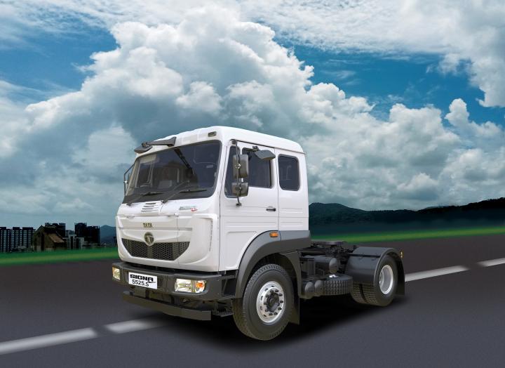 Tata Signa 5525.S 4X2 prime mover launched 