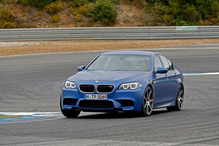 BMW M5 facelift launched in India at Rs. 1.35 crore 