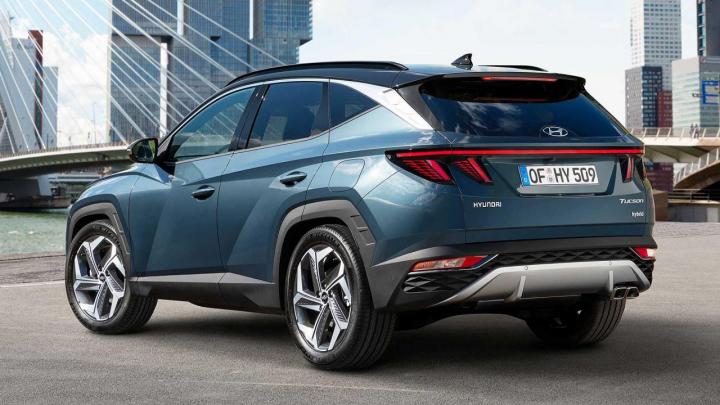 Buy the Jeep Compass or wait for next-gen Hyundai Tucson 