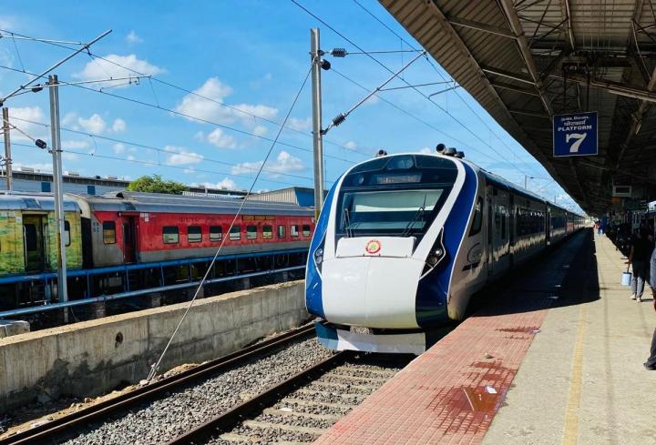 Train Review: Vande Bharat between Chennai and Tirunelveli  
