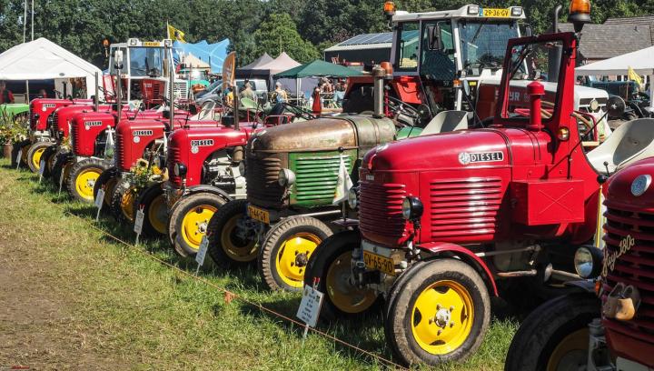 Visiting a vintage tractor show in the Netherlands 