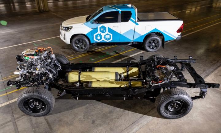 Toyota unveils Hilux Hydrogen Fuel Cell EV with 590 km range 