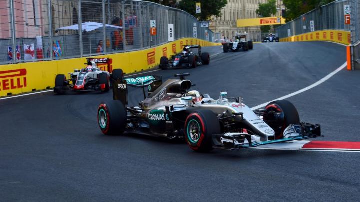 F1: Nico Rosberg wins Baku GP to extend championship lead 