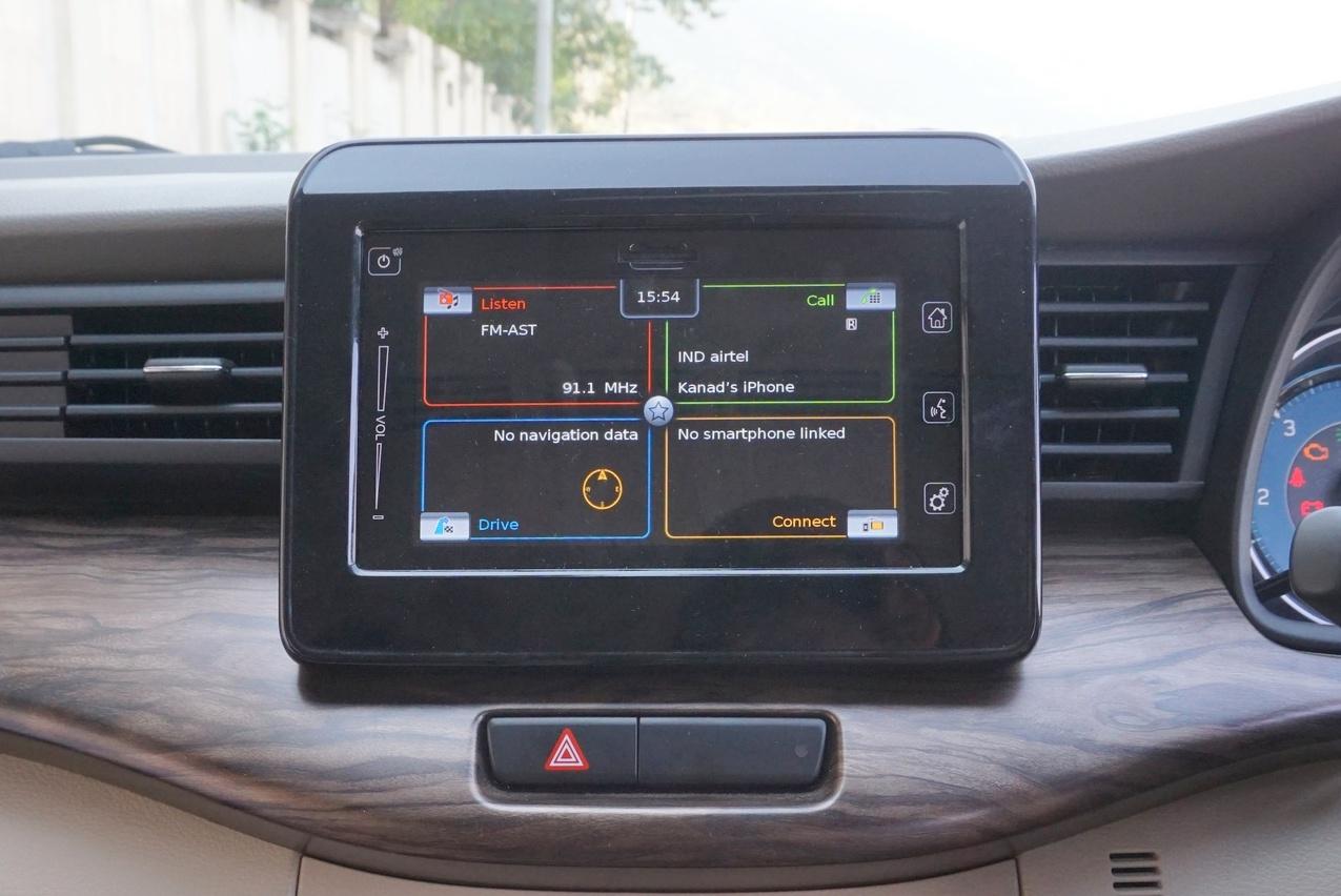 Maruti ertiga deals vxi music system