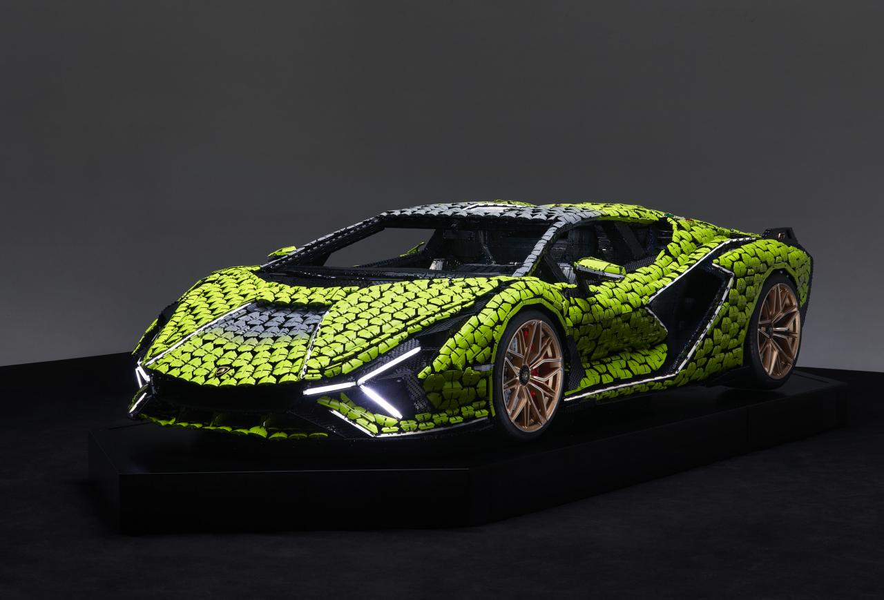 Lamborghini builds 1:1 Sian FKP 37 replica from Lego parts | Team-BHP