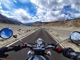 Thrilling motorcycle ride to Leh