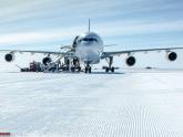 Airbus A340 lands on Ice Runway