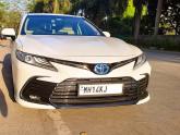 Our Toyota Camry Hybrid Review
