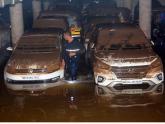 400 cars submerged in Mumbai