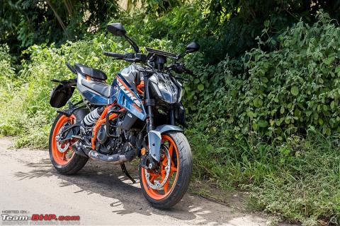 Why I think the new Duke 390 is better than its direct competitors