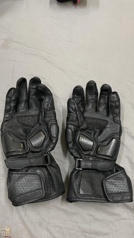 Motorcycle riding gear review: Rynox Cypher jacket & Viaterra gloves ...